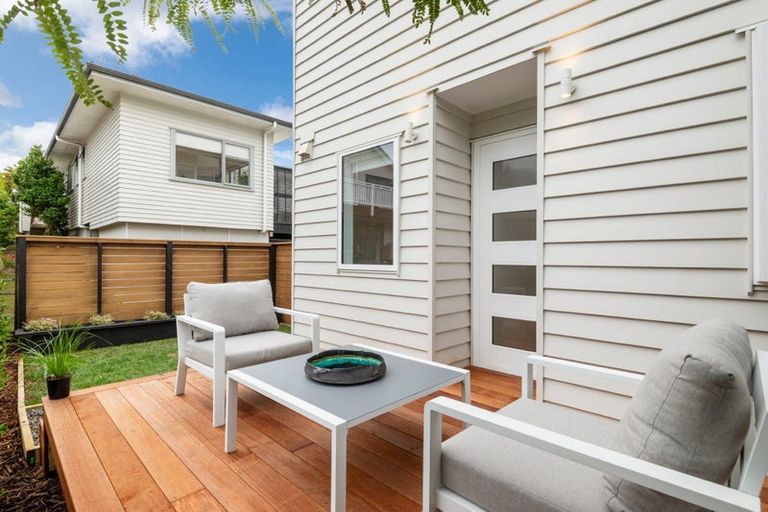 Photo of property in 30 Wyoming Avenue, Murrays Bay, Auckland, 0630