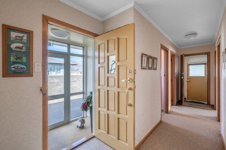 Photo of property in 68 Forfar Crescent, Rockdale, Invercargill, 9812