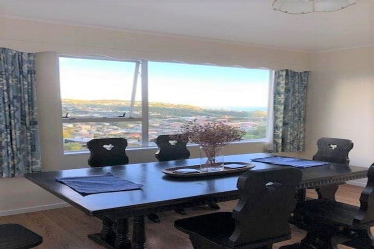 Photo of property in 21 Seatoun Heights Road, Miramar, Wellington, 6022