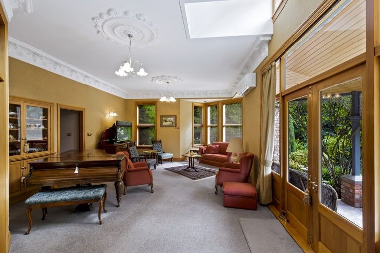 Photo of property in 8 Rutherford Road, Lake Hayes, Queenstown, 9371