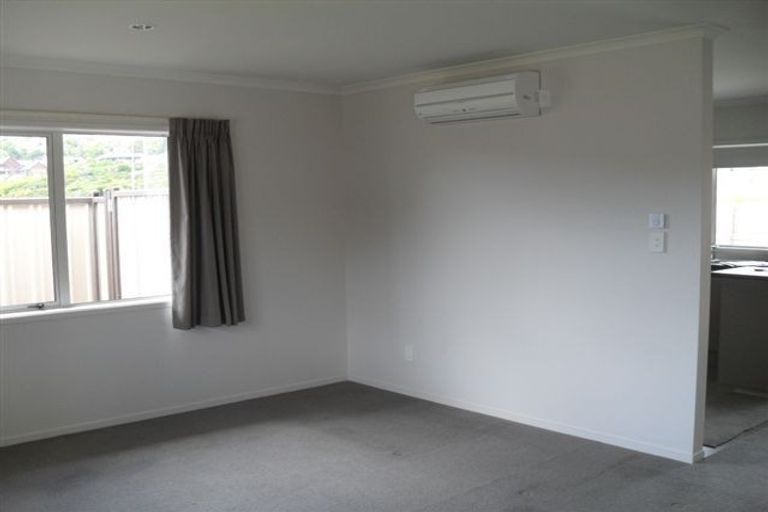 Photo of property in 16 Diamond Grove, Brown Owl, Upper Hutt, 5018