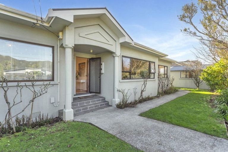 Photo of property in 9 Witako Street, Epuni, Lower Hutt, 5011