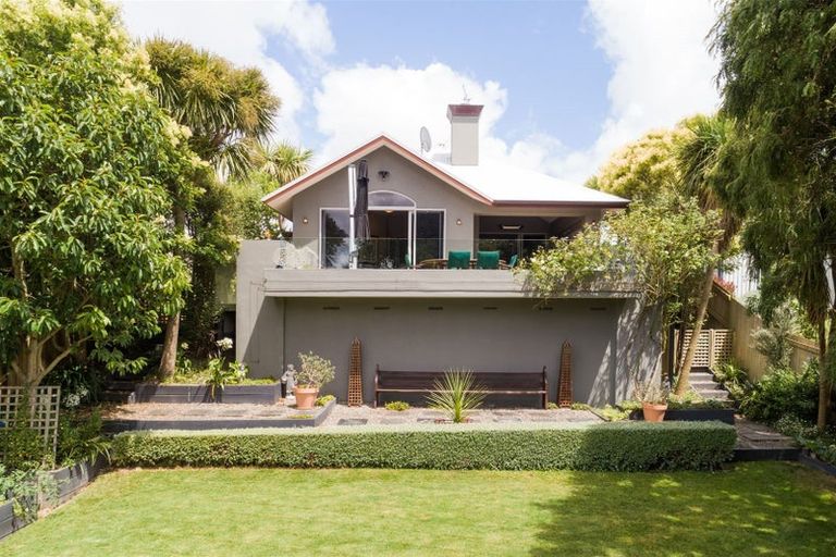 Photo of property in 3a Windsor Street, Terrace End, Palmerston North, 4410