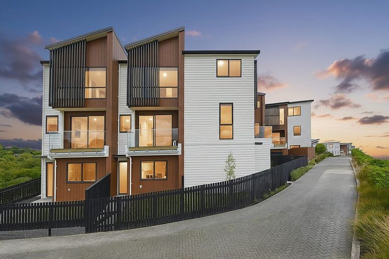 Photo of property in 93 Joshua Carder Drive, Hobsonville, Auckland, 0616
