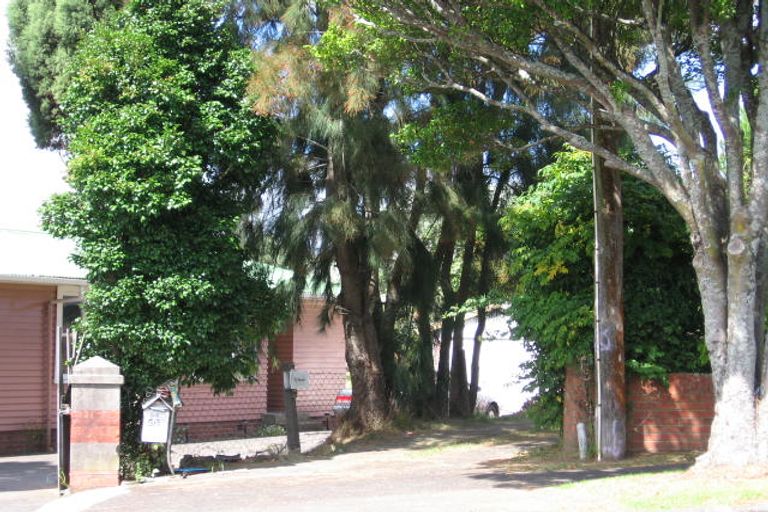 Photo of property in 56 Astley Avenue, New Lynn, Auckland, 0600