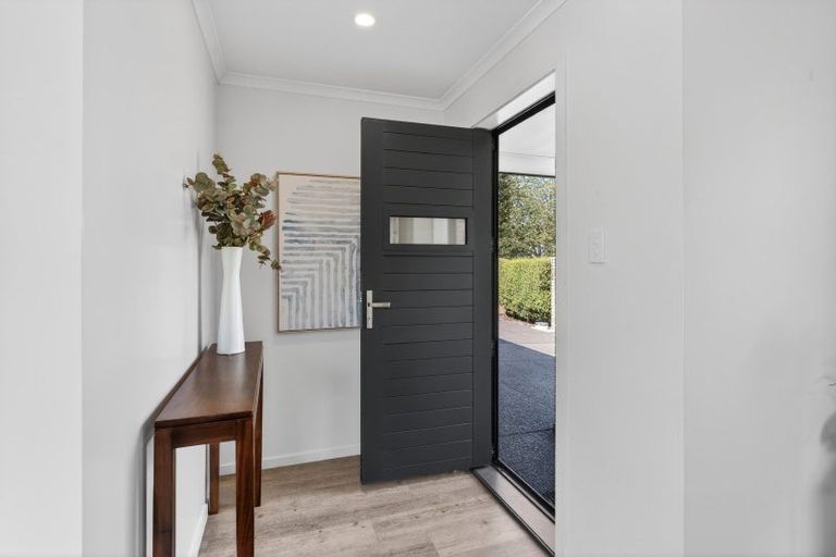 Photo of property in 5 Oakden Drive, Darfield, 7510