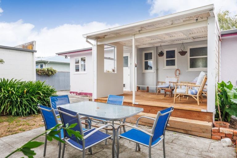 Photo of property in 8 Duff Crescent, Highbury, Palmerston North, 4412