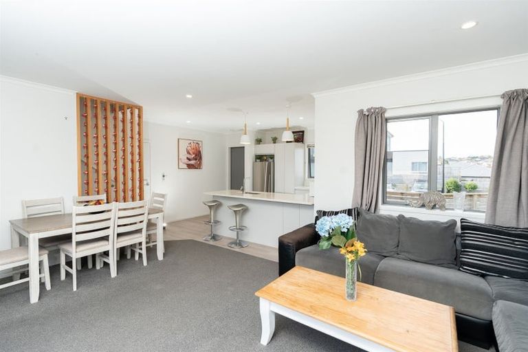 Photo of property in 12 Springside Court, Huntington, Hamilton, 3210