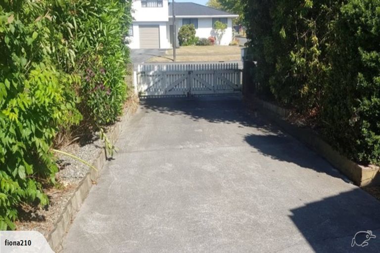 Photo of property in 16 Pencarrow Street, Highbury, Palmerston North, 4412