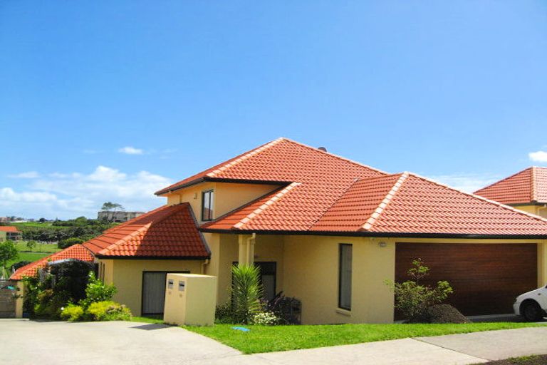 Photo of property in 42 Parkwood Crescent, Gulf Harbour, Whangaparaoa, 0930