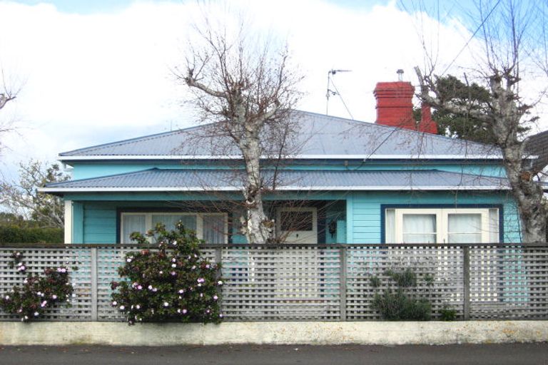 Photo of property in 31 Wallace Place, Westown, New Plymouth, 4310