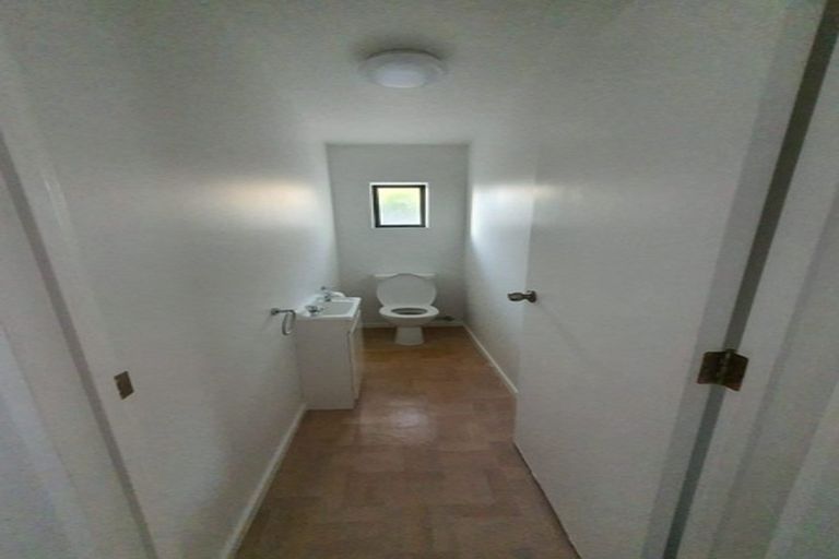 Photo of property in 1/101 Wallace Road, Mangere Bridge, Auckland, 2022