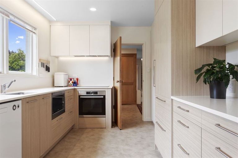 Photo of property in 37 Stanbury Avenue, Somerfield, Christchurch, 8024