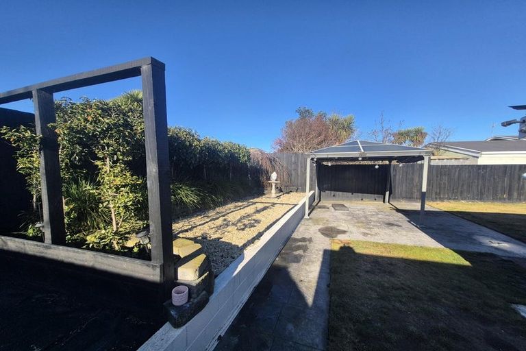 Photo of property in 100 Effingham Street, North New Brighton, Christchurch, 8083