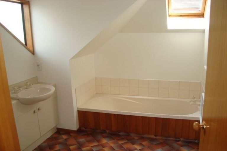 Photo of property in 9a Clyde Road, Upper Riccarton, Christchurch, 8041