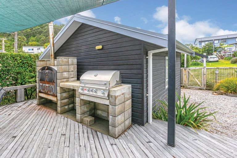 Photo of property in 103 Ocean Beach Road, Tairua, 3508