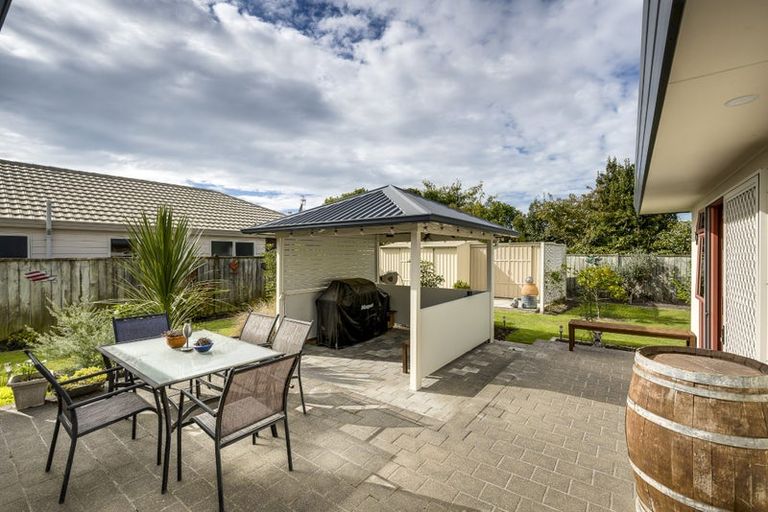 Photo of property in 8 Gresham Place, Taradale, Napier, 4112