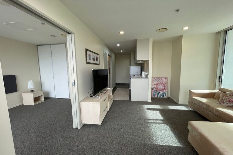 Photo of property in Proximity Apartments, 903/17 Osterley Way, Manukau, Auckland, 2104