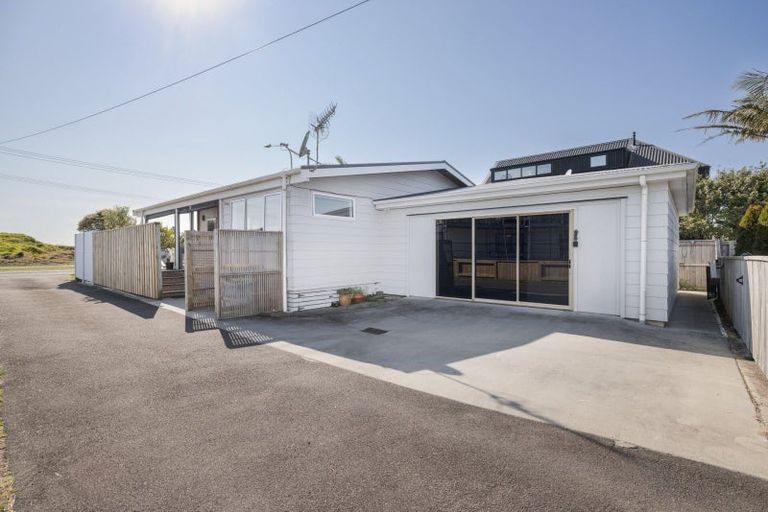 Photo of property in 624a Papamoa Beach Road, Papamoa Beach, Papamoa, 3118