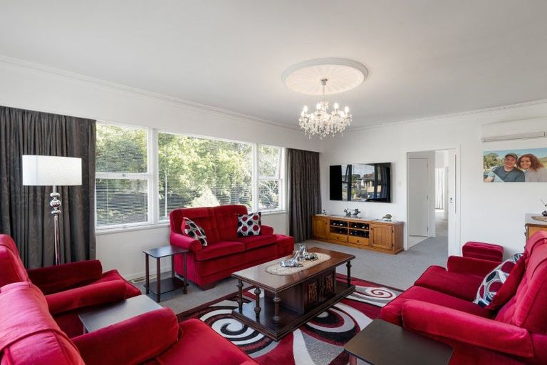 Photo of property in 2 Awatere Avenue, Beerescourt, Hamilton, 3200