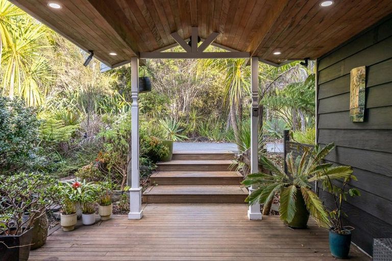 Photo of property in 1410 Old North Road, Helensville, 0875