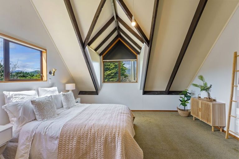 Photo of property in 44 Te Horo Beach Road, Te Horo, Otaki, 5581