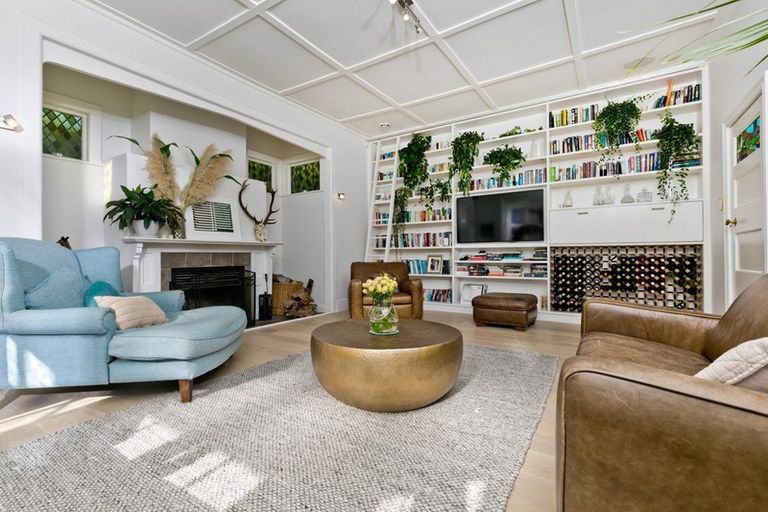 Photo of property in 27-29 Bernard Magnus Lane, Greenhithe, Auckland, 0632