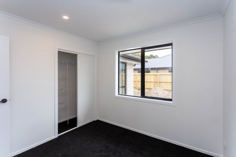 Photo of property in 6 Cherry Tree Place, Massey, Auckland, 0614