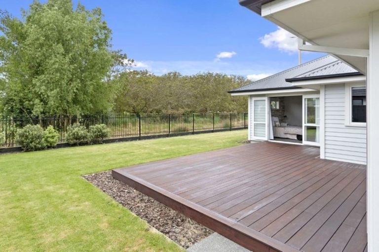 Photo of property in 28 Parklea Avenue, Halswell, Christchurch, 8025