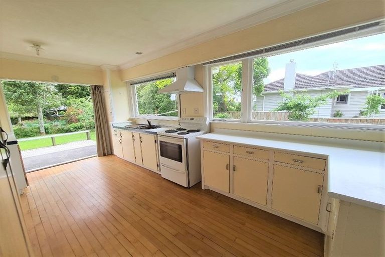 Photo of property in 64 Brois Street, Frankleigh Park, New Plymouth, 4310