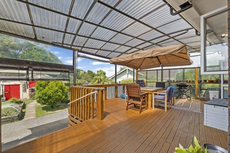 Photo of property in 3 Brassey Street, Waverley, 4510