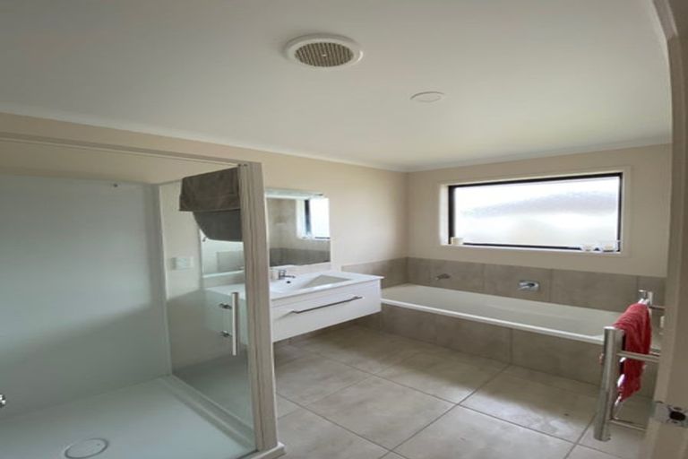 Photo of property in 1 Ribbonwood Close, Te Kauwhata, 3710