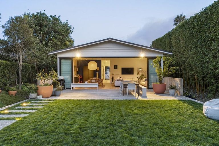 Photo of property in 41 Sackville Street, Grey Lynn, Auckland, 1021