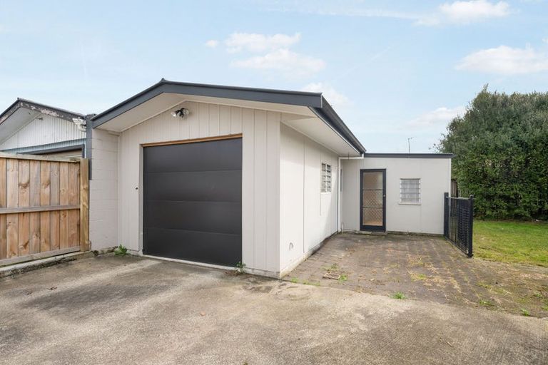 Photo of property in 90 Mount View Road, Melville, Hamilton, 3206