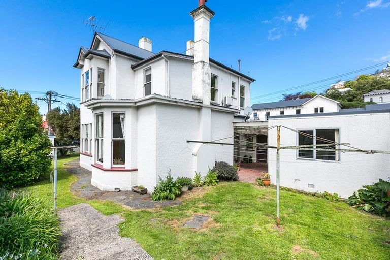 Photo of property in 186 Queen Street North, North Dunedin, Dunedin, 9016