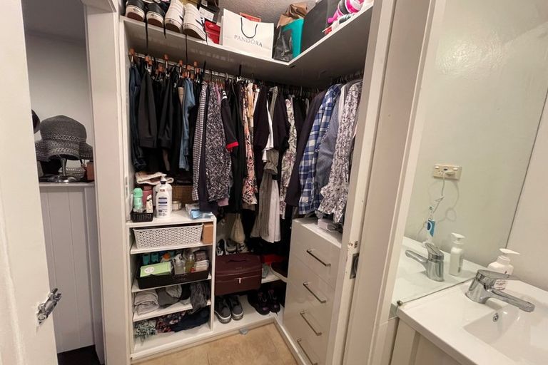 Photo of property in 219 Mahia Road, Wattle Downs, Auckland, 2103