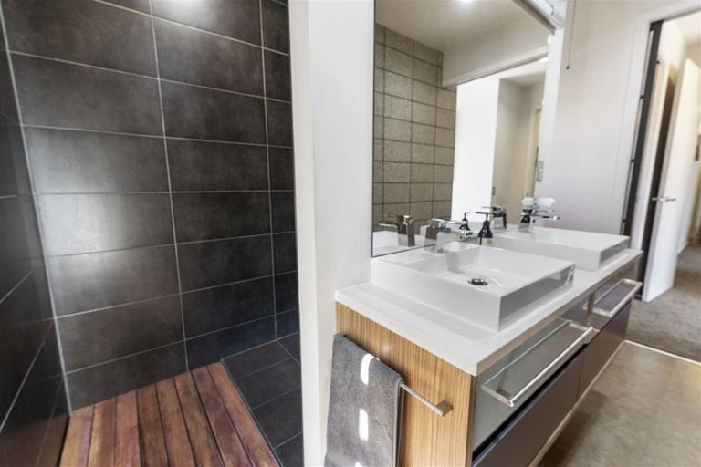 Photo of property in 5 Laurent Way, Ohau, Levin, 5570