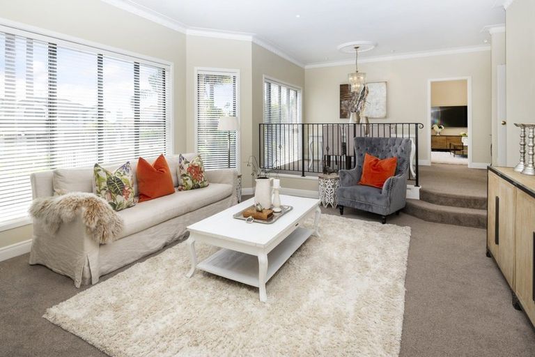 Photo of property in 1 St Elmo Rise, Shamrock Park, Auckland, 2016