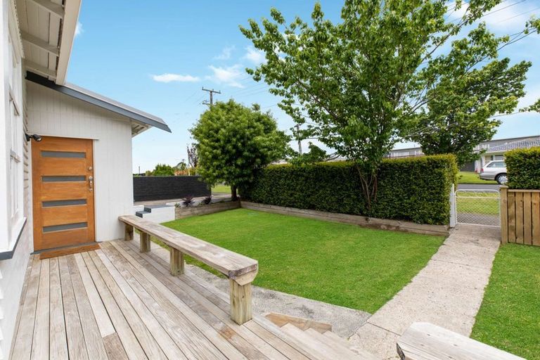 Photo of property in 1/56 East Street, Papakura, 2110