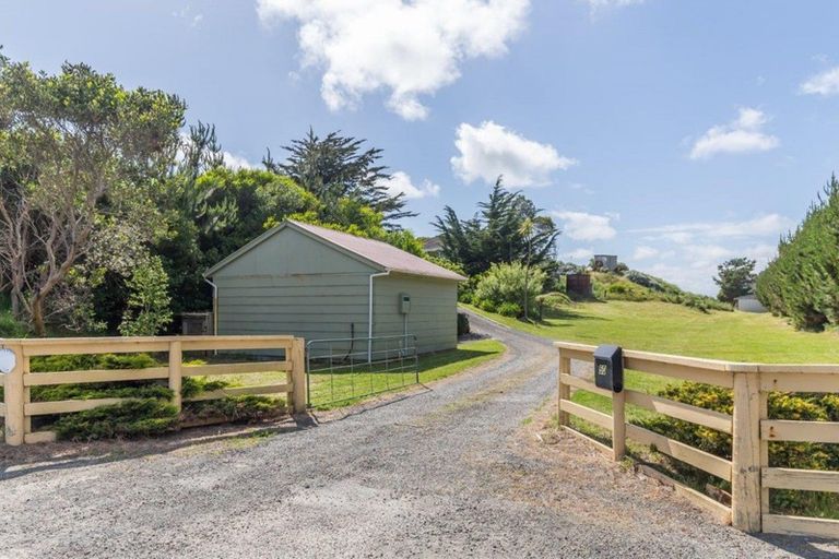 Photo of property in 50 Hydrabad Drive, Waitarere Beach, Levin, 5510