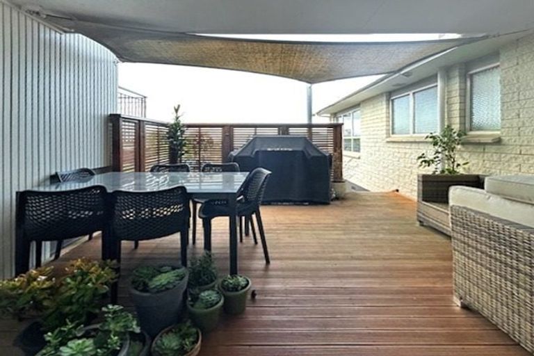 Photo of property in 19 Pirinoa Street, Feilding, 4702