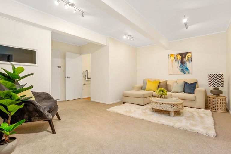 Photo of property in 6 Lemnos Place, Titirangi, Auckland, 0604