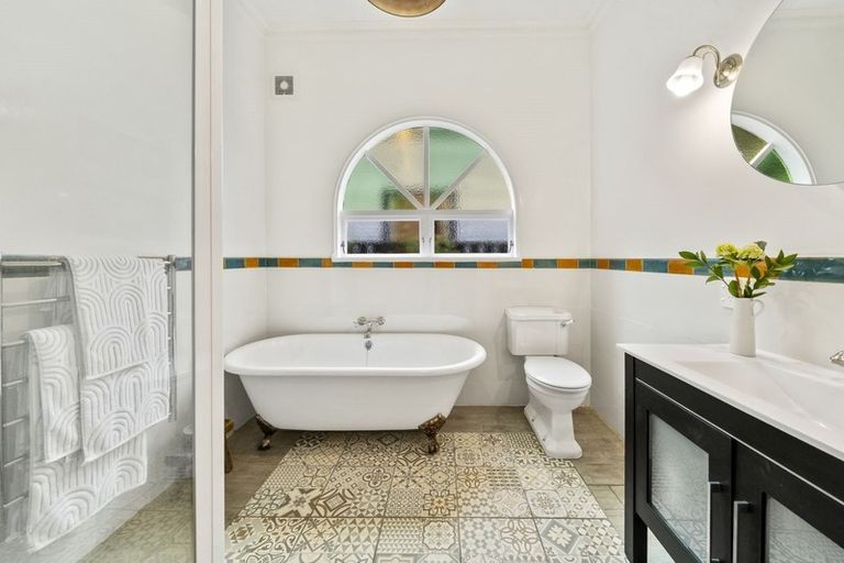 Photo of property in 27 Mortimer Terrace, Aro Valley, Wellington, 6021