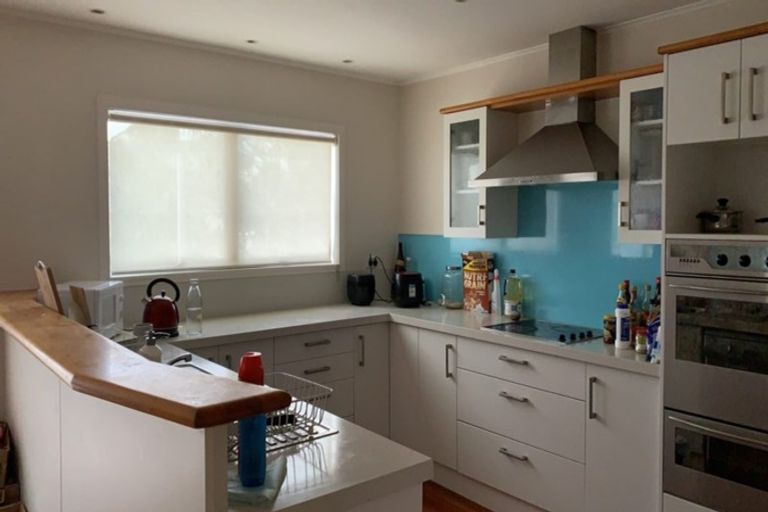 Photo of property in 4 Lynngate Place, Hillcrest, Auckland, 0627