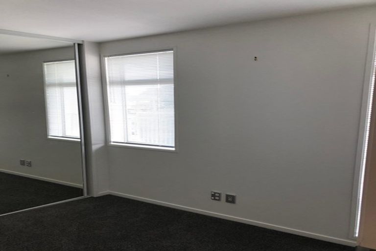 Photo of property in Shoal Haven Apartments, 112a/130 Anzac Street, Takapuna, Auckland, 0622