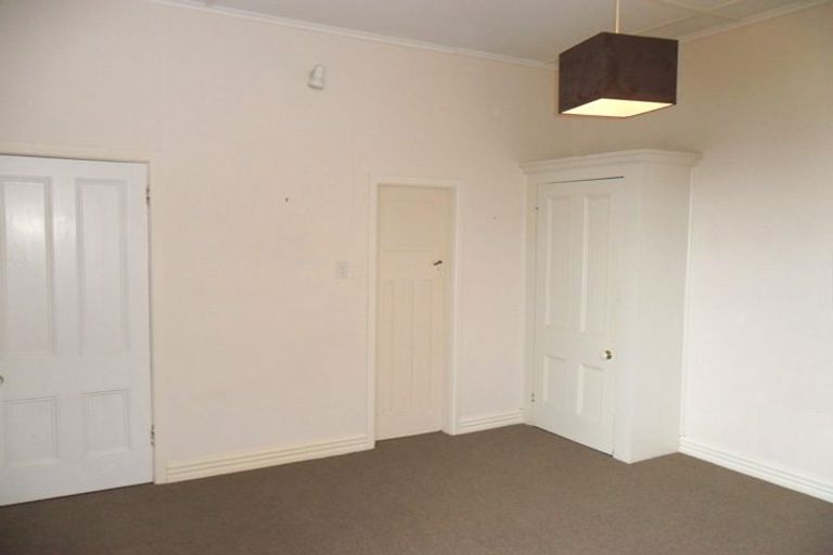 Photo of property in 2/28 Grant Road, Thorndon, Wellington, 6011