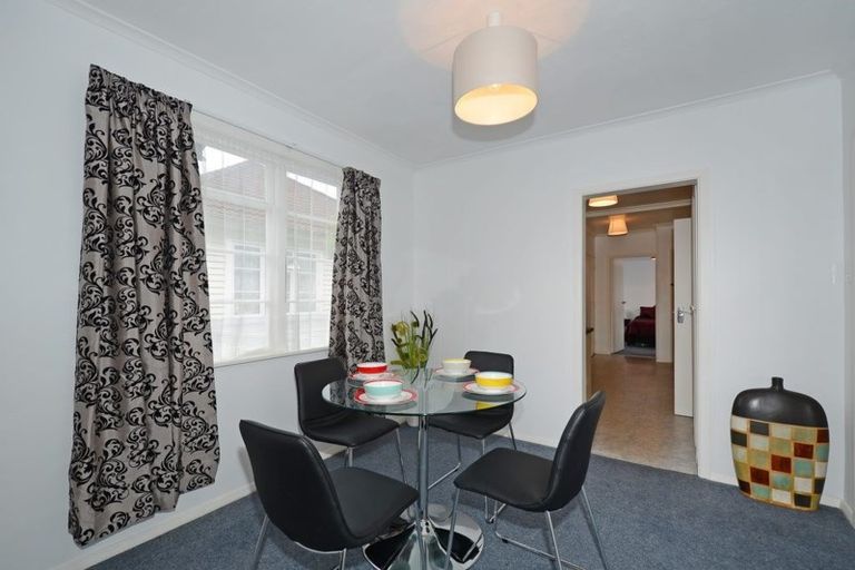 Photo of property in 6 Oak Street, Ebdentown, Upper Hutt, 5018