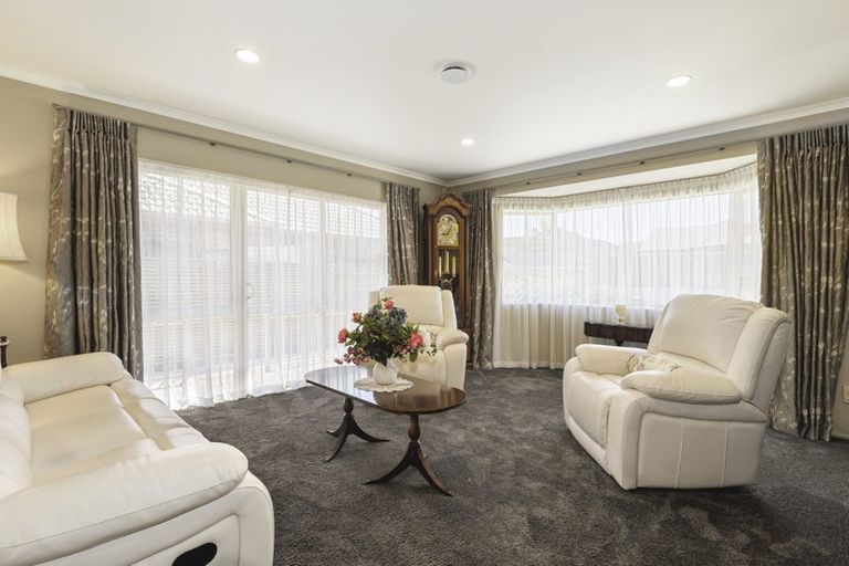 Photo of property in 8 Doneraille Place, Bethlehem, Tauranga, 3110