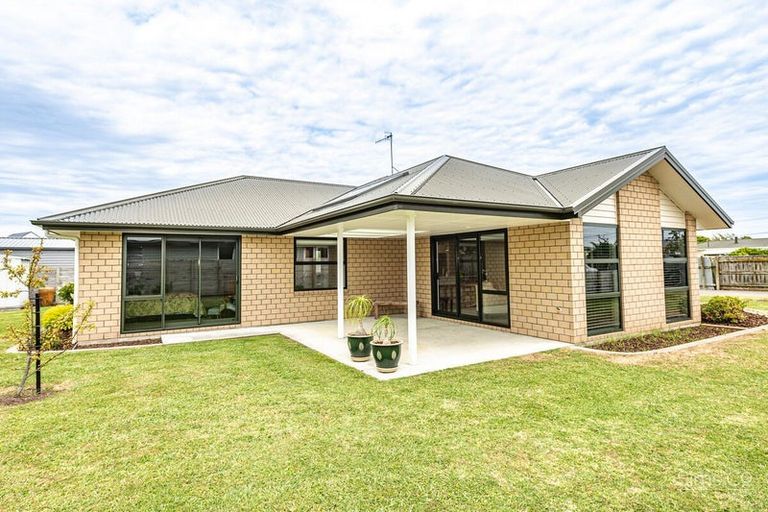 Photo of property in 35 Sussex Road, Springvale, Whanganui, 4501