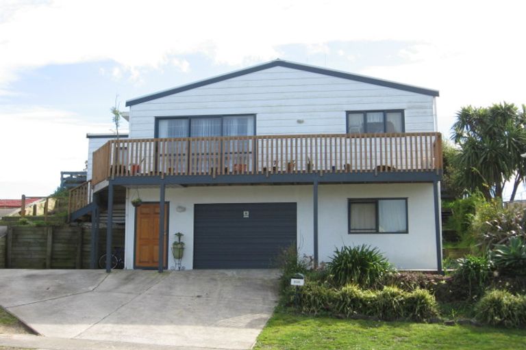 Photo of property in 62a Corinna Street, Welcome Bay, Tauranga, 3112
